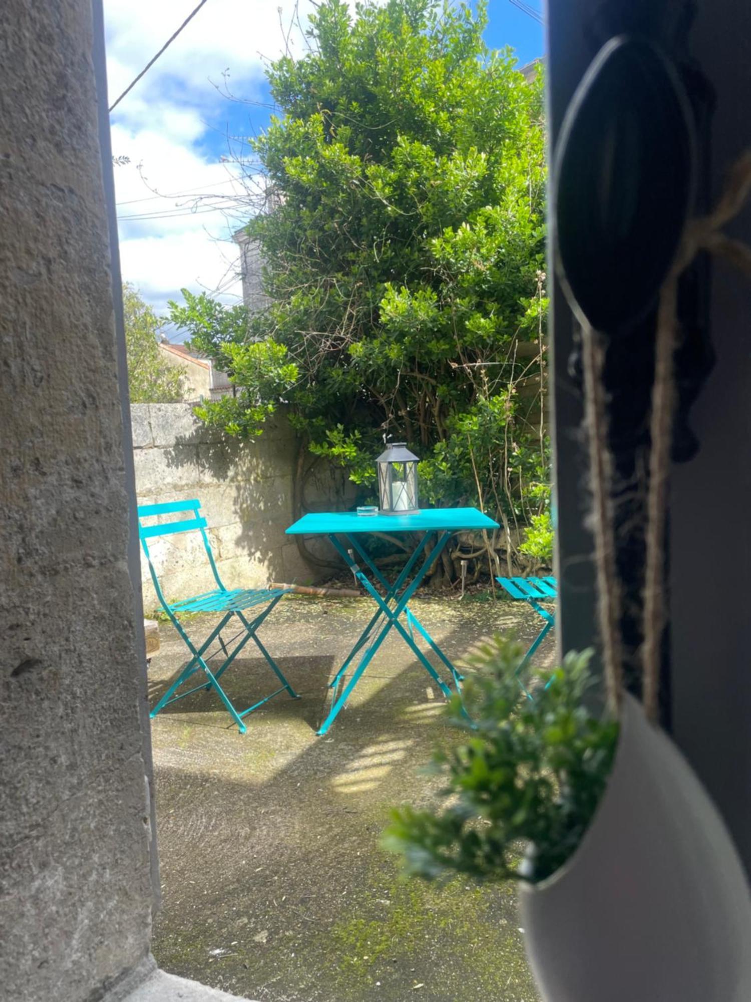 Le Tropical - Studio Avec Terrasse Angouleme Exterior photo
